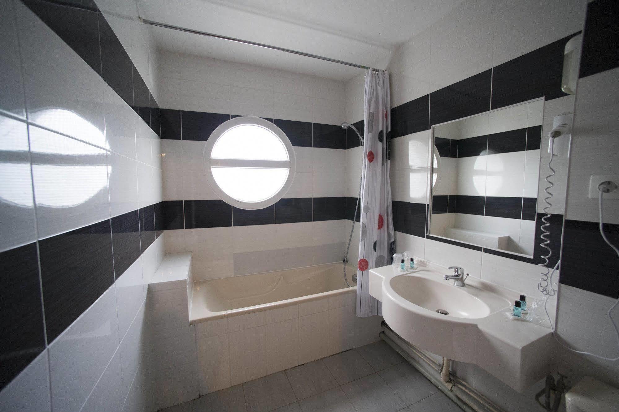 Hotel Restaurant Kyriad Direct Dijon Nord - Zenith - Toison D'Or Luaran gambar